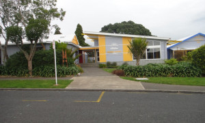 Oakura School small
