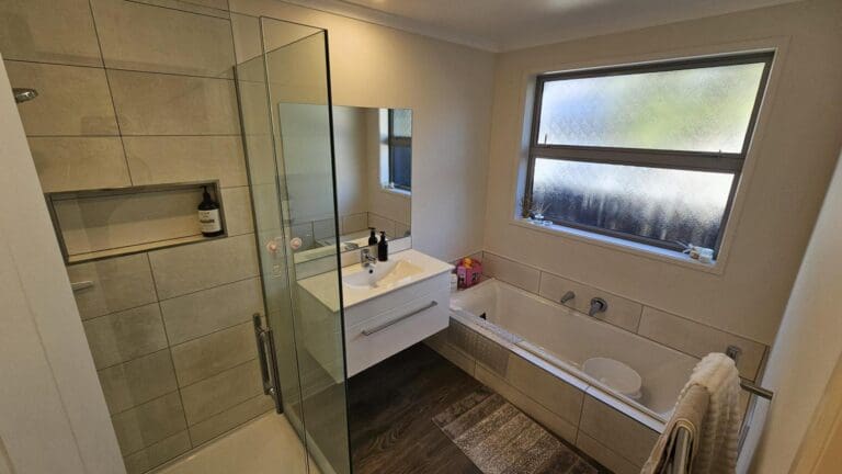 2168094