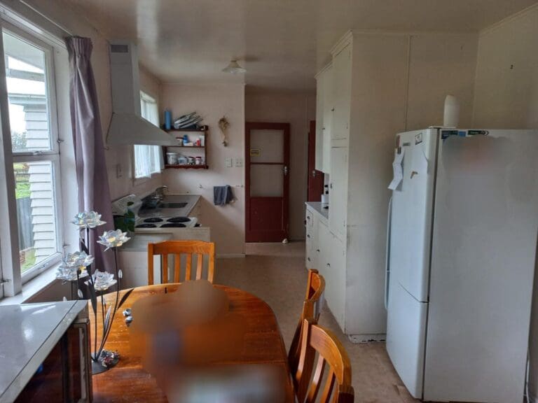 2205045